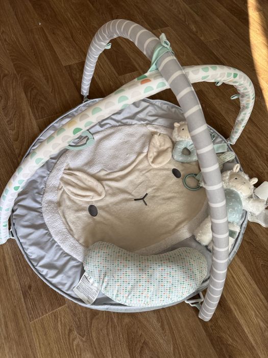 Розвиваючий килимок Ingenuity "Sheppy’s Spot Corrie"