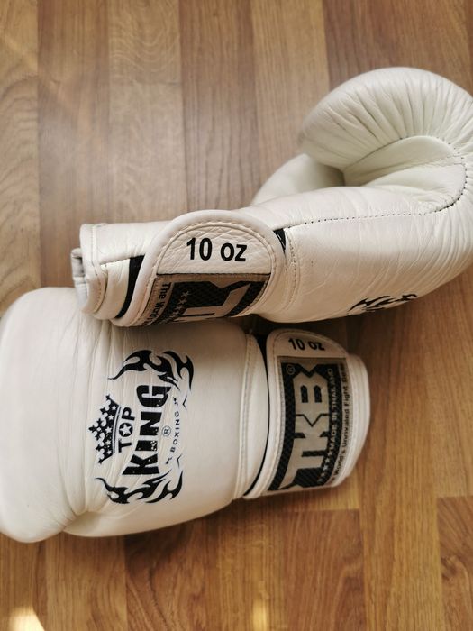 Перчатки боксерские TOP KING TKB 10 OZ