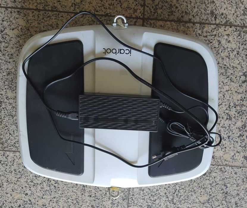Icarbot - Transporte Pessoal Elétrico - Compacto e Divertido!