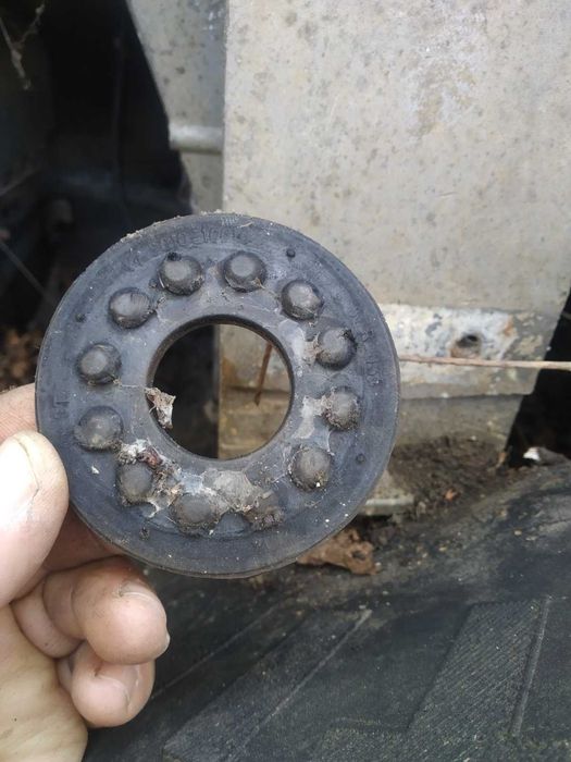 Кронштейн кріплення кабіни 82270860 Розборка DXI 06-22