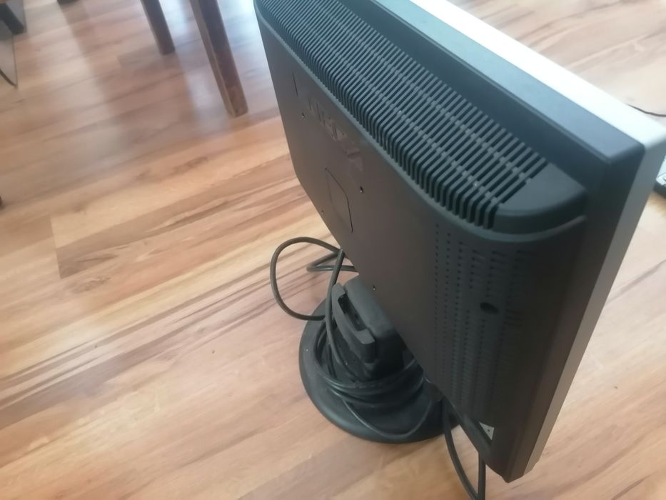 Sprzedam klawiaturę i monitor