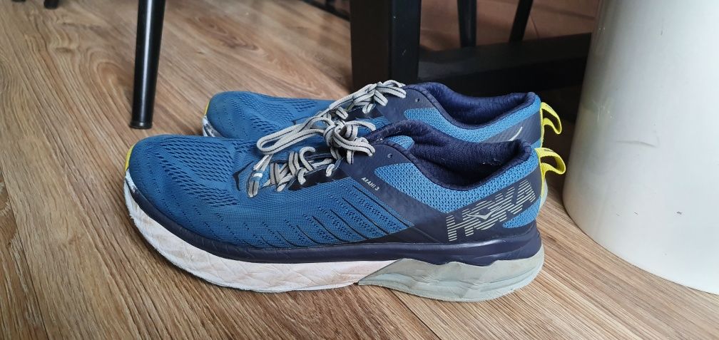 HOKA ARAHI 3 buty męskie sportowe rozmiar 43 wkładka 26,5cm