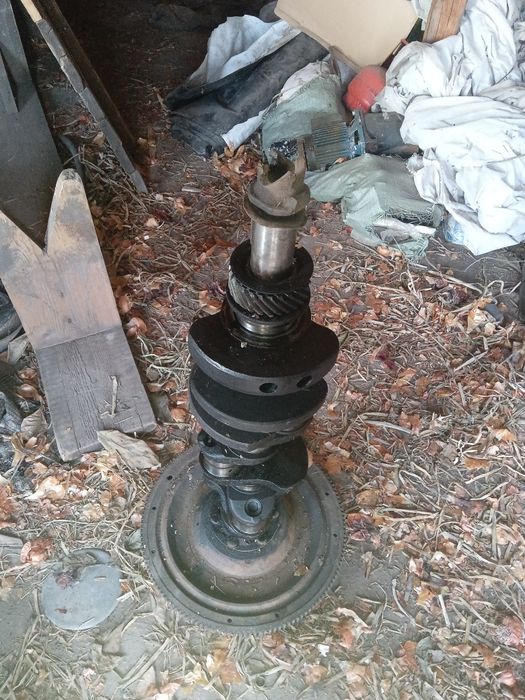 Коленвал з маховиком ЗіЛ-130, 131 (стан нового)