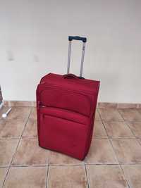 Duża walizka podróżna firmy Stratic