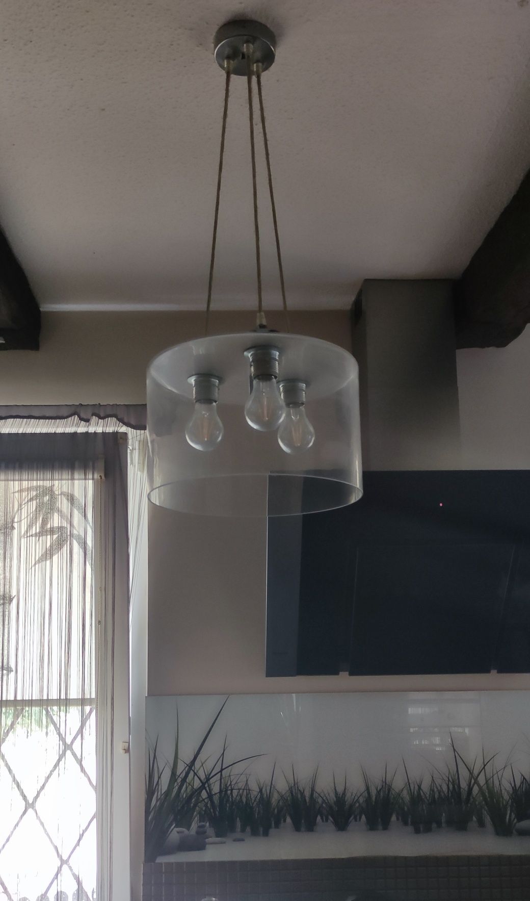 Szklana lampa kuchenna