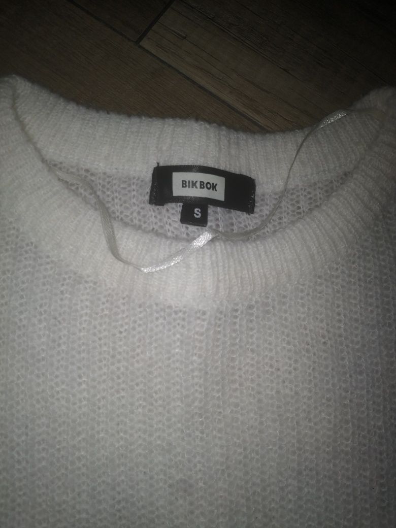 Swterek oversize śmietankowy ROM. S/M