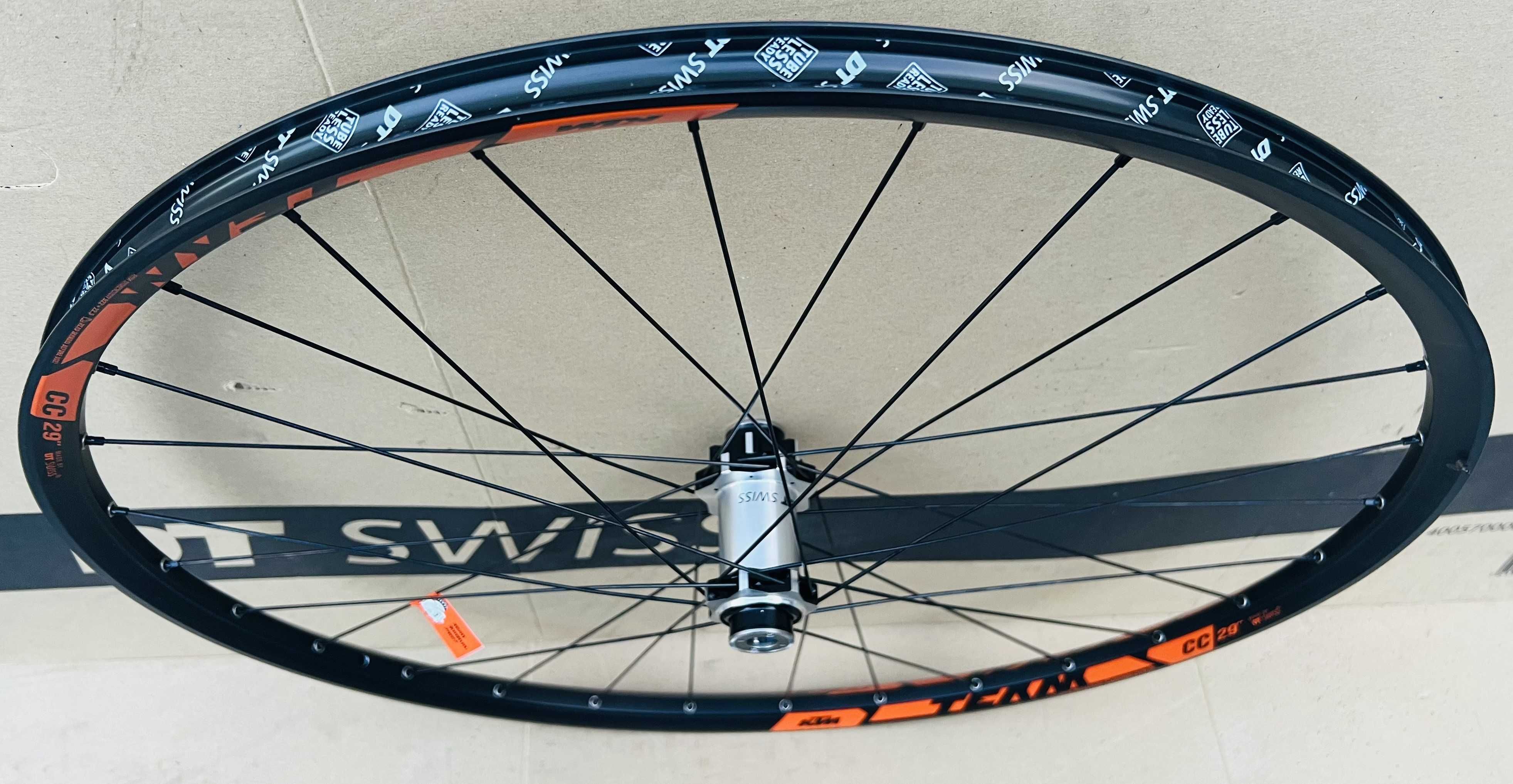 Koło Przednie DT SWISS KTM TEAM CC 29" sztywna oś 15x110 TLR ROCK SHOX