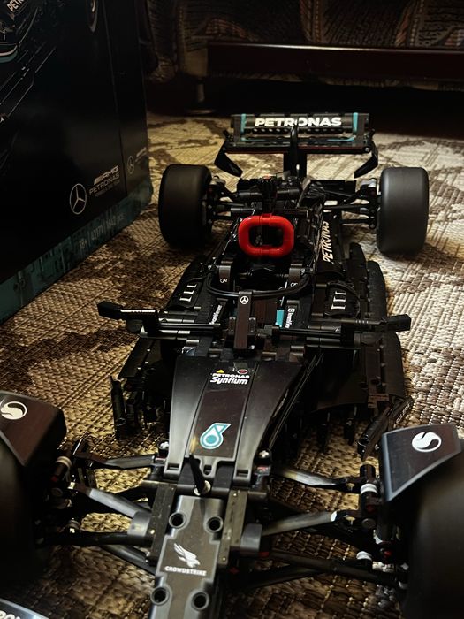 Конструктор розібраний Оригінал Lego Technic Formula Mercedes (42171)