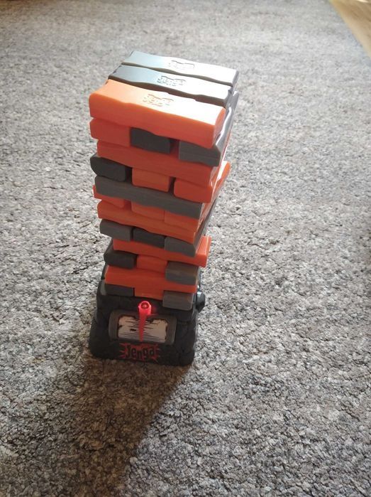 Jenga quake gra zrecznosciowa