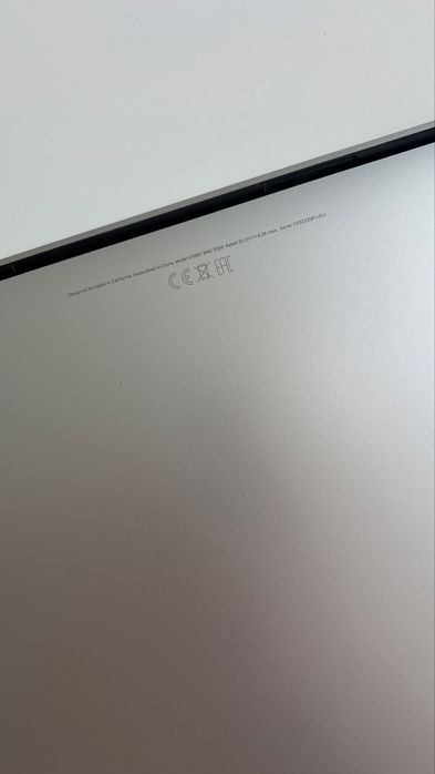 MacBook pro 15” 2019 RAM 16gb, core i9, touch ID