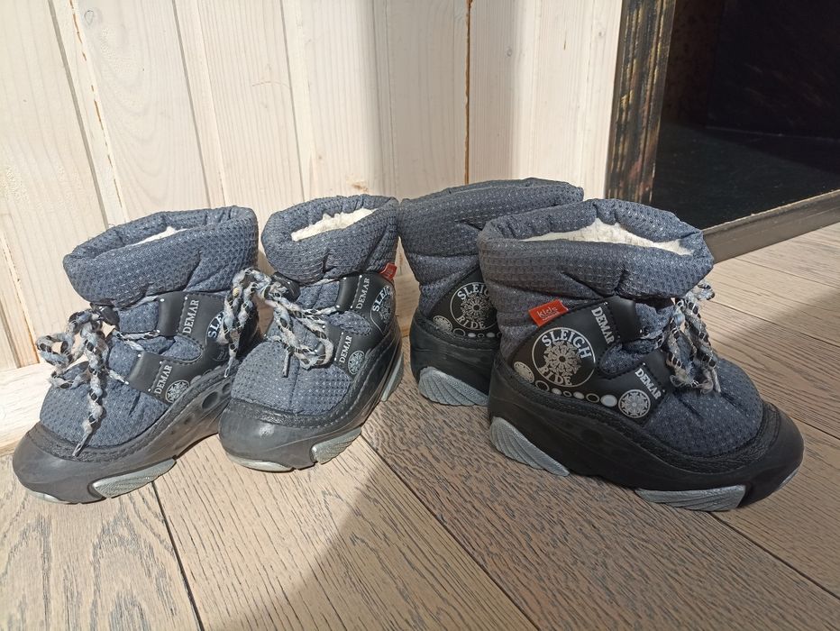 Чоботи. Черевики. Уги.