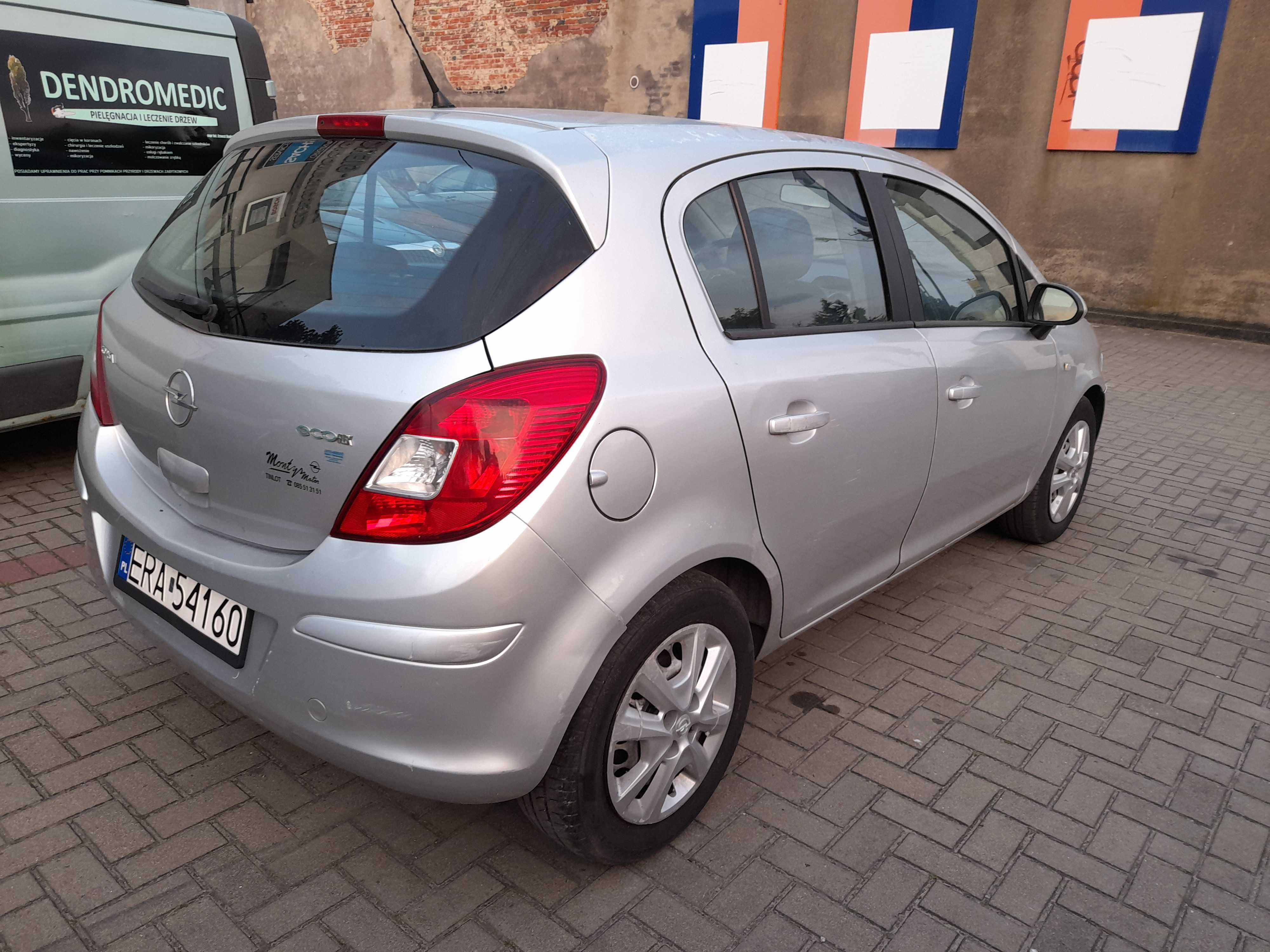 Opel Corsa D 1.3 cdti 2010r zarejestrowana 75KM ważne opłaty 192000km