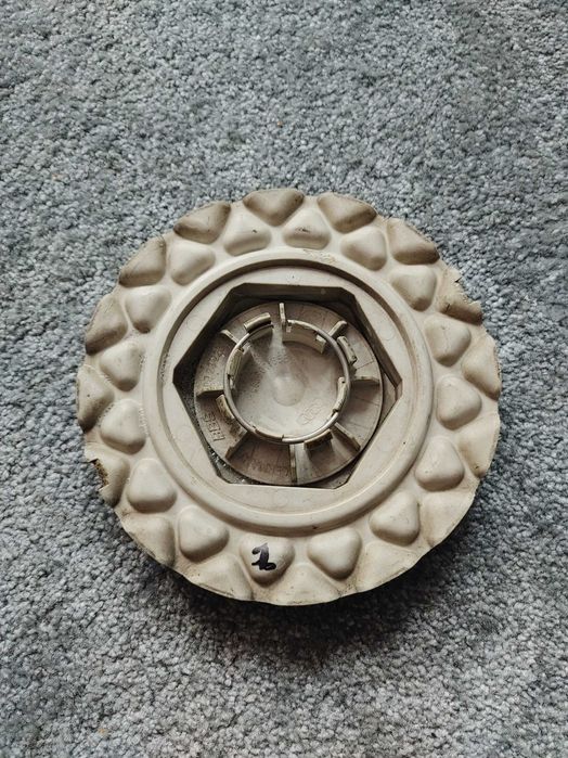 Dekielek alufelgi BBS Audi 80 oryginał 09.23.226 na sztuk 443.601.165B