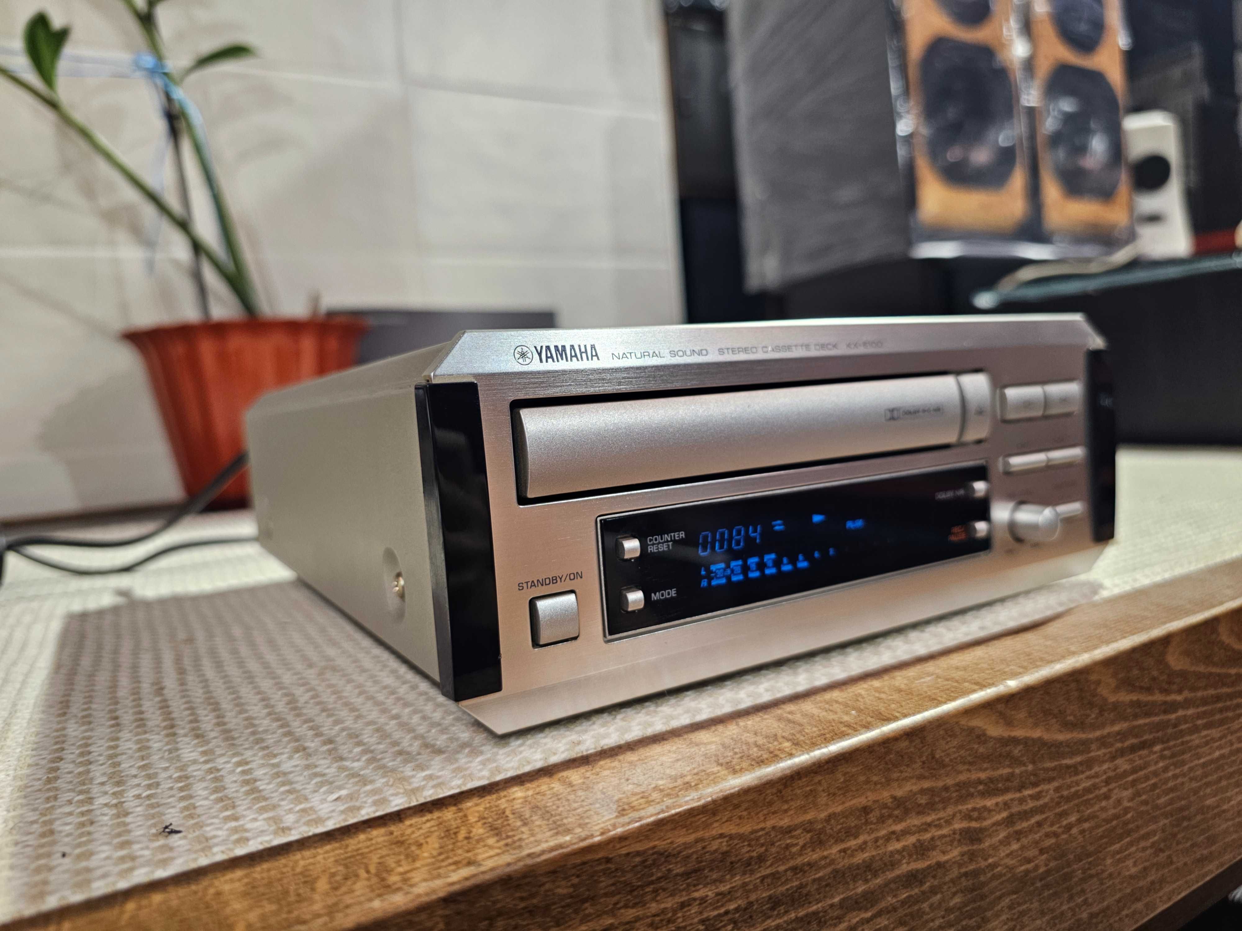 Касетна дека Yamaha KX-E100