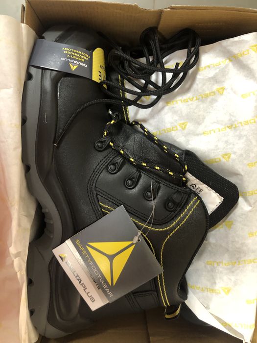 Buty meskie nowe z metalowymi noskami