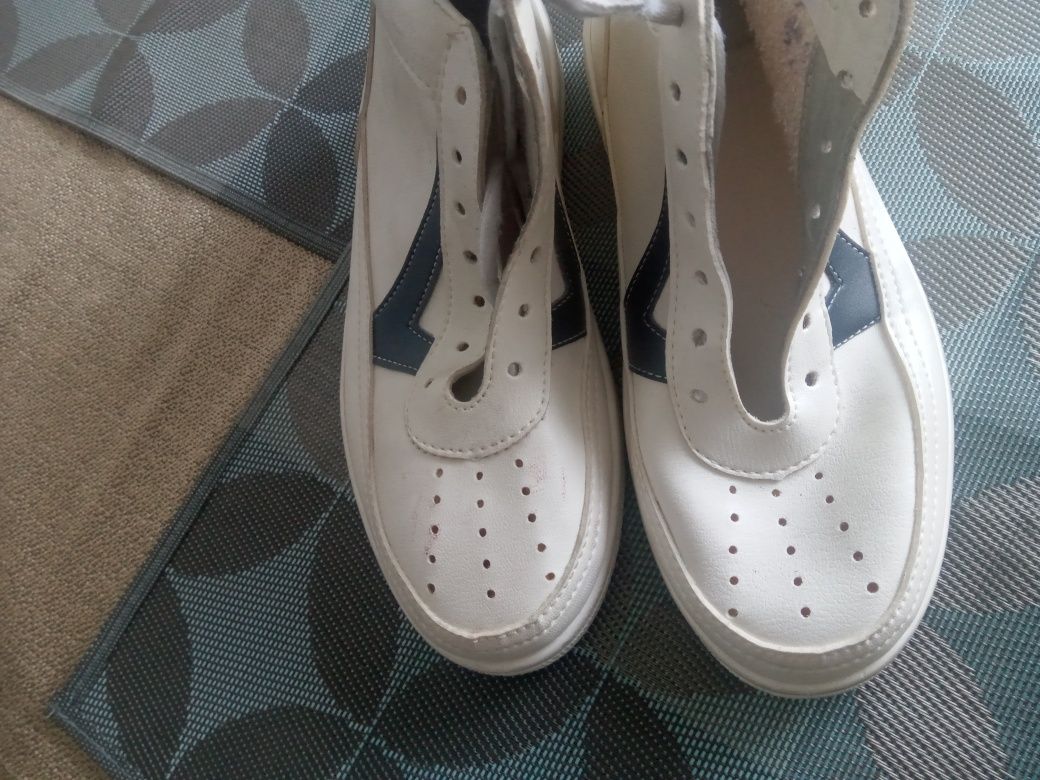 Buty rozmiar 37 łukbut lata 89