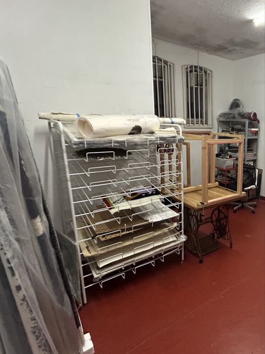 Porta Cartolinas / Movel para cartolinas