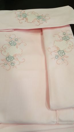Conjunto de lençóis casal novos 1.90x2.50cm