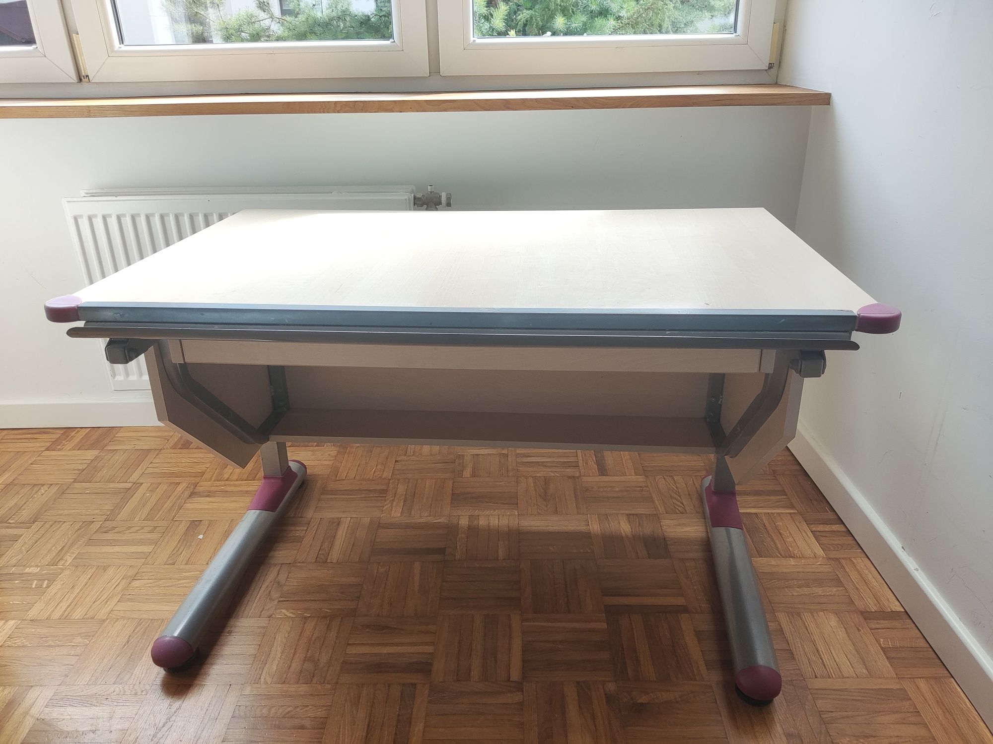 Biurko regulowane 110 na około 70 cm