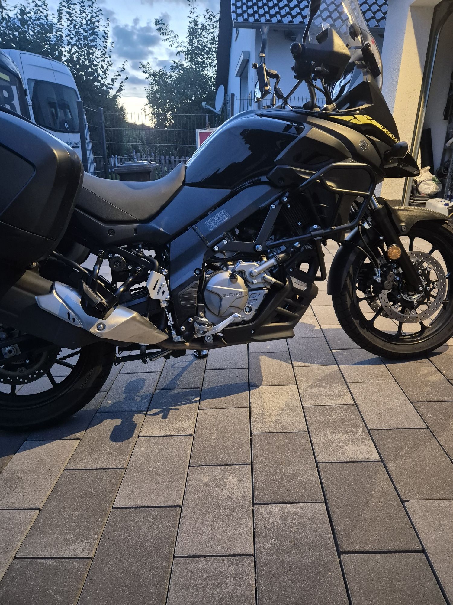 Suzuki V-Strom 650 DL