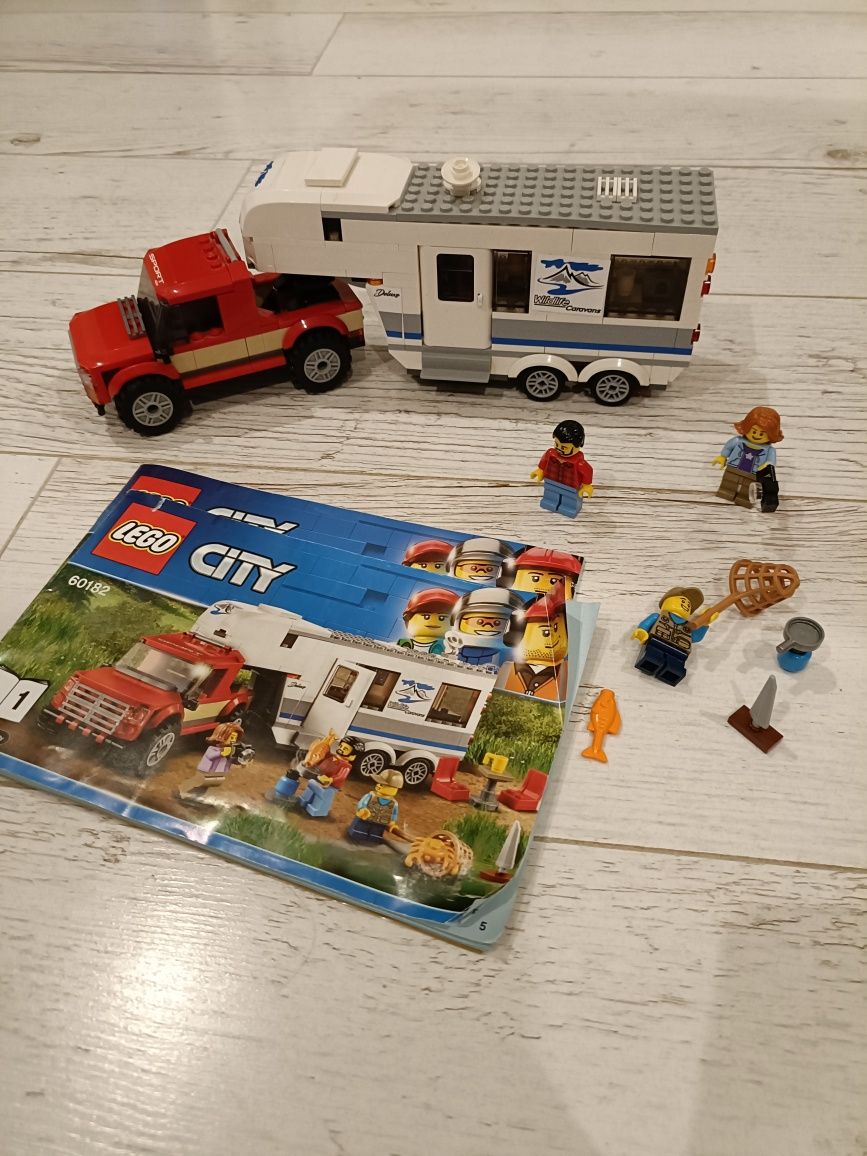 Lego City 60182, kamper