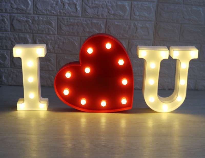 Letras de LED lindas e brilhantes para casa, loja e muito mais - nova