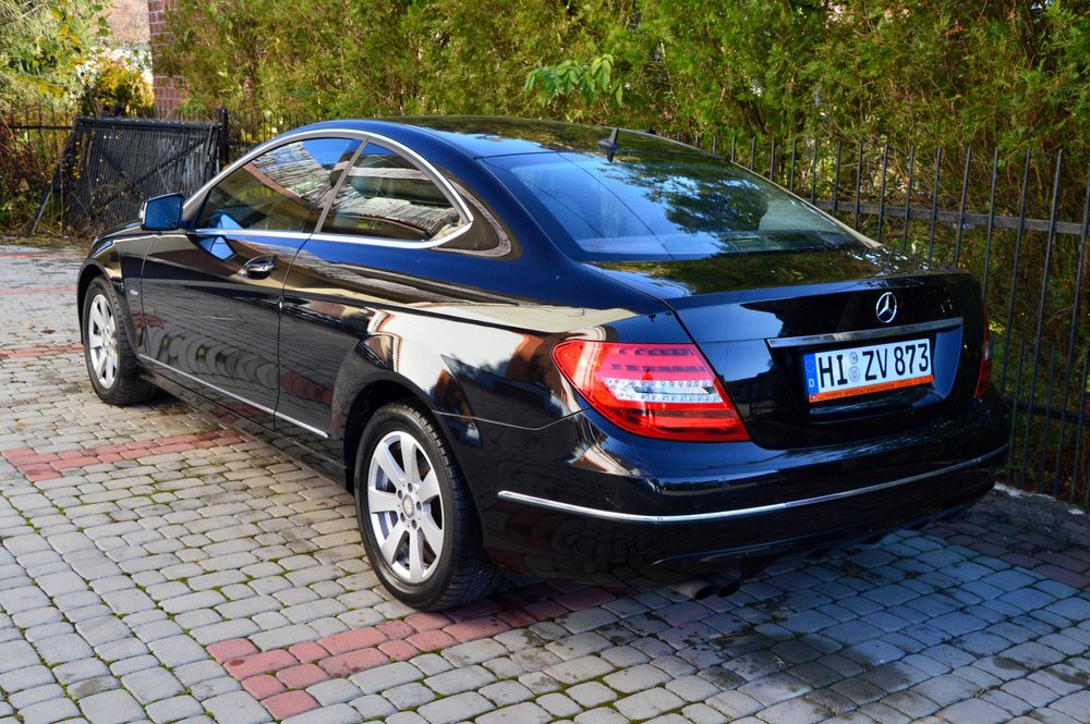 Piękny Mercedes Z Niemiec Klimatron PDC Kompresor