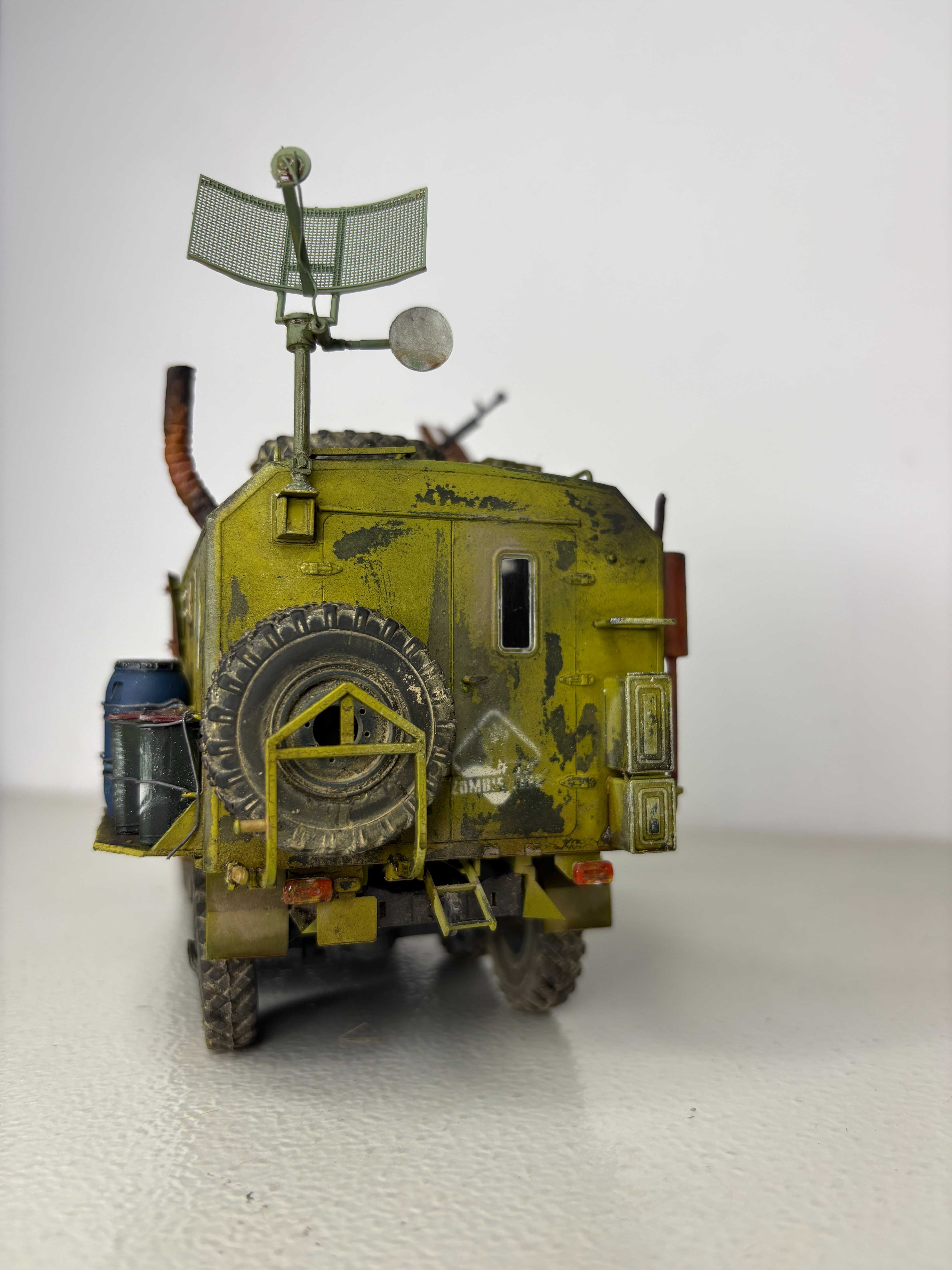 Ził postapokalipsa zombie 1/35 Gotowy