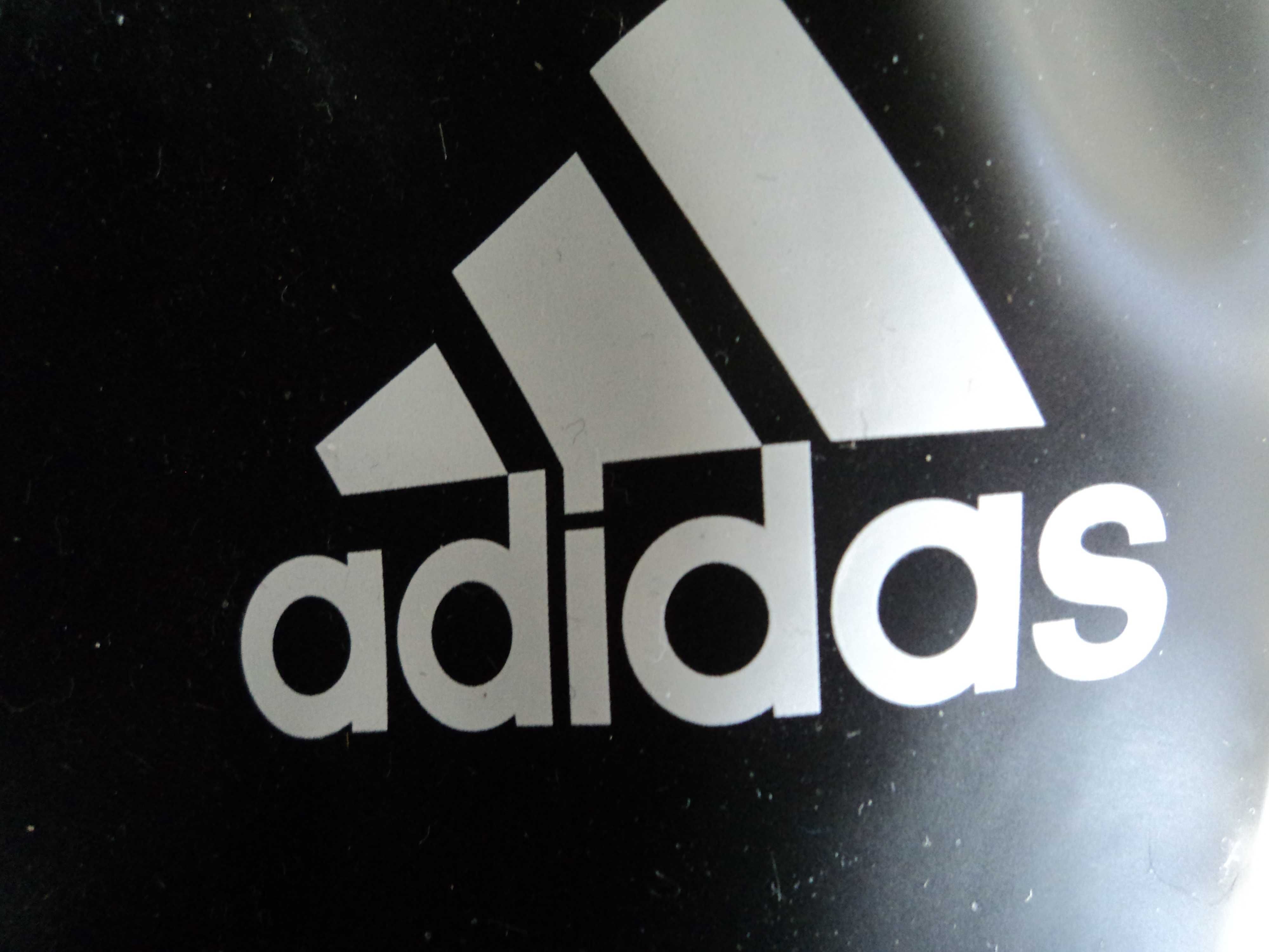 TOCA DE NATAÇÃO da Marca " ADIDAS " nunca foi usada