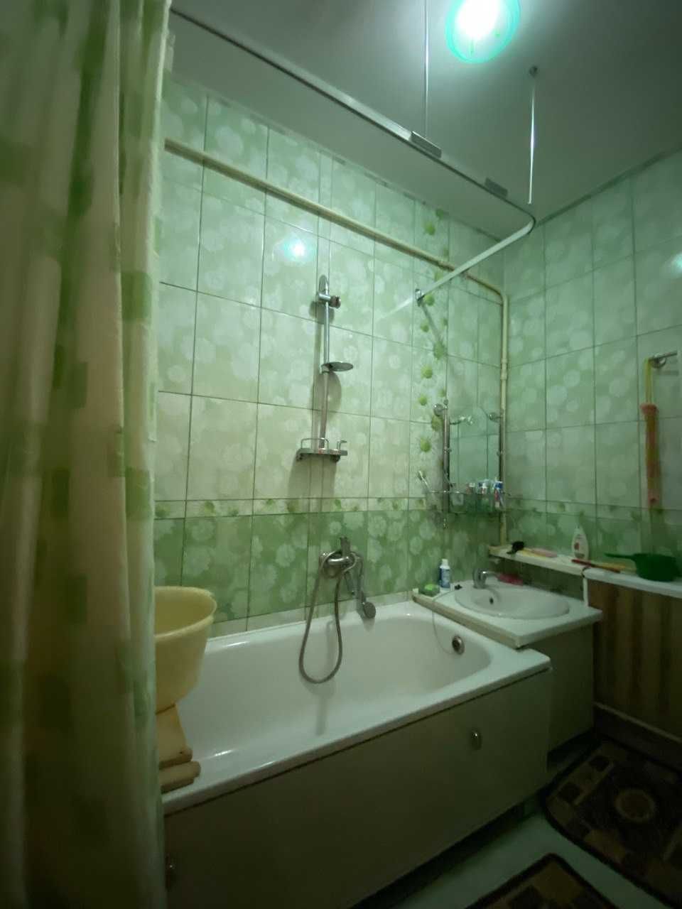 Продам 2х этажный дом Великий Дальник, центр