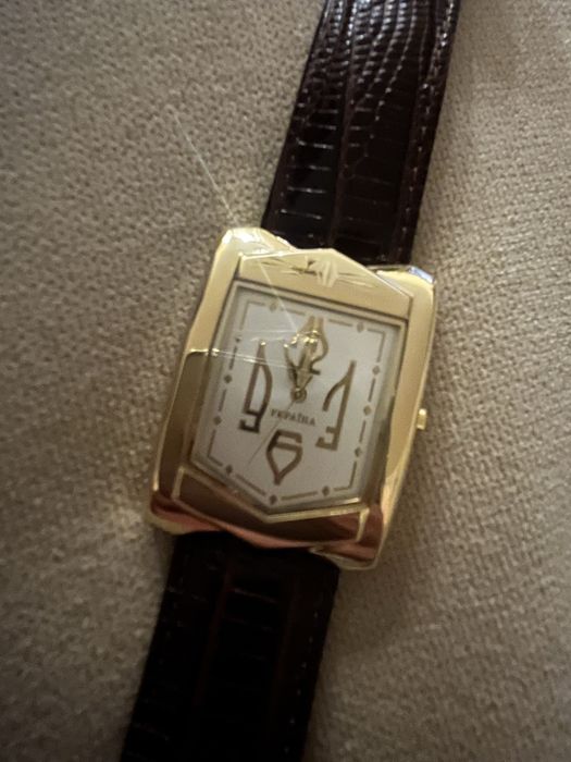 Продам годинник кварцевий новий  Kleynod K20-603