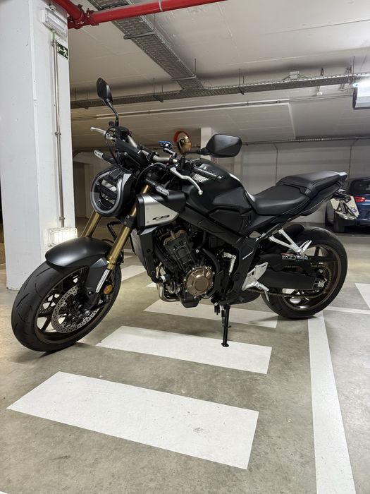Honda CB650R E-Clutch