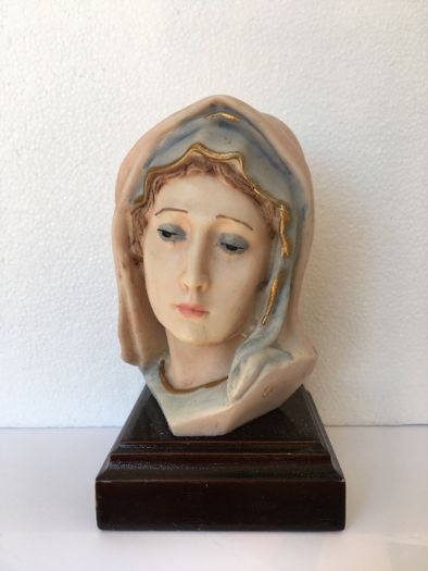 Estatueta de Nossa Senhora (NOVO)