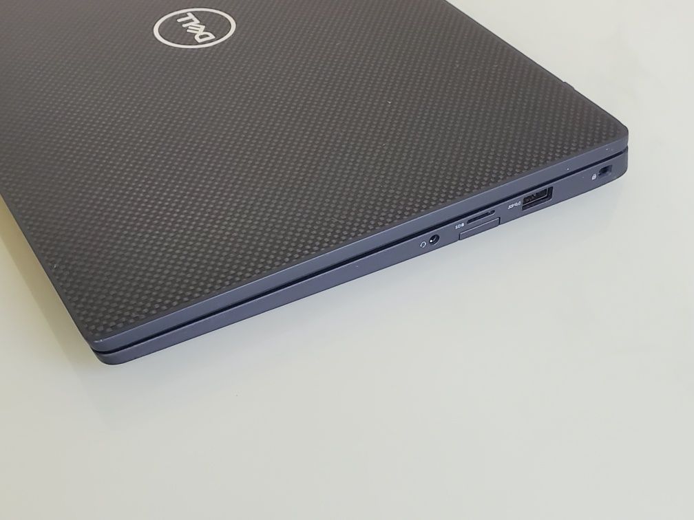 DELL Latitude 7400 карбон (i5/8gb/256SSD/FullHD IPS)