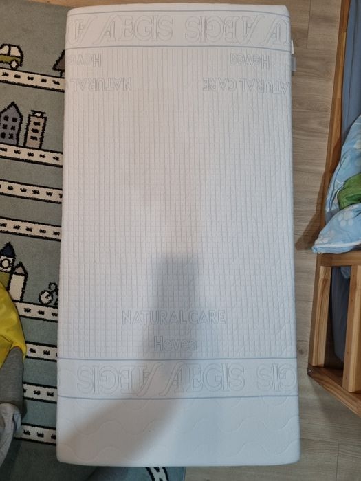 Materac Hevea Natural Care 160 x 80. Stan dobry + 2szt przesciera gumo