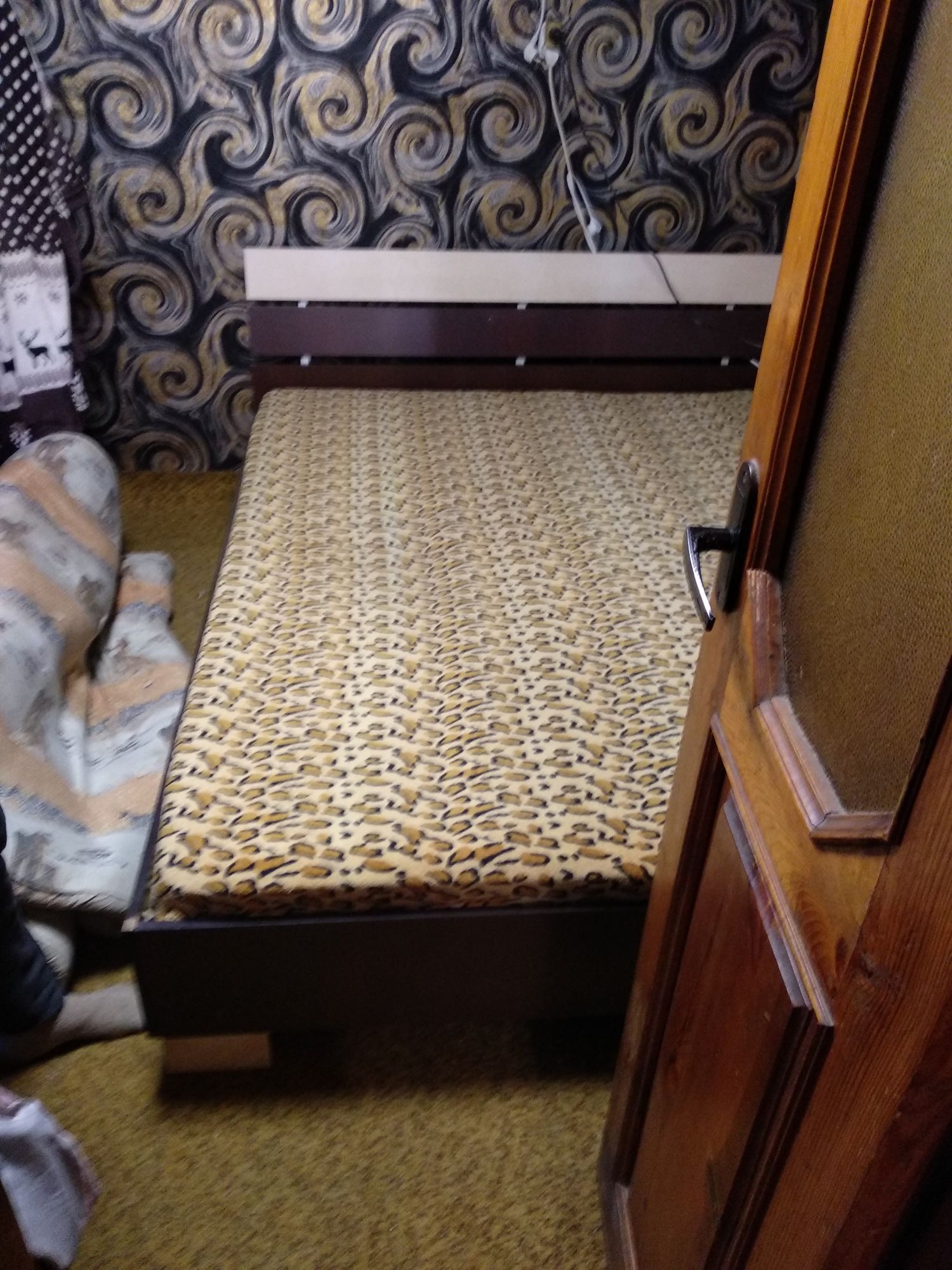 Двухспальная кровать 1600*2000