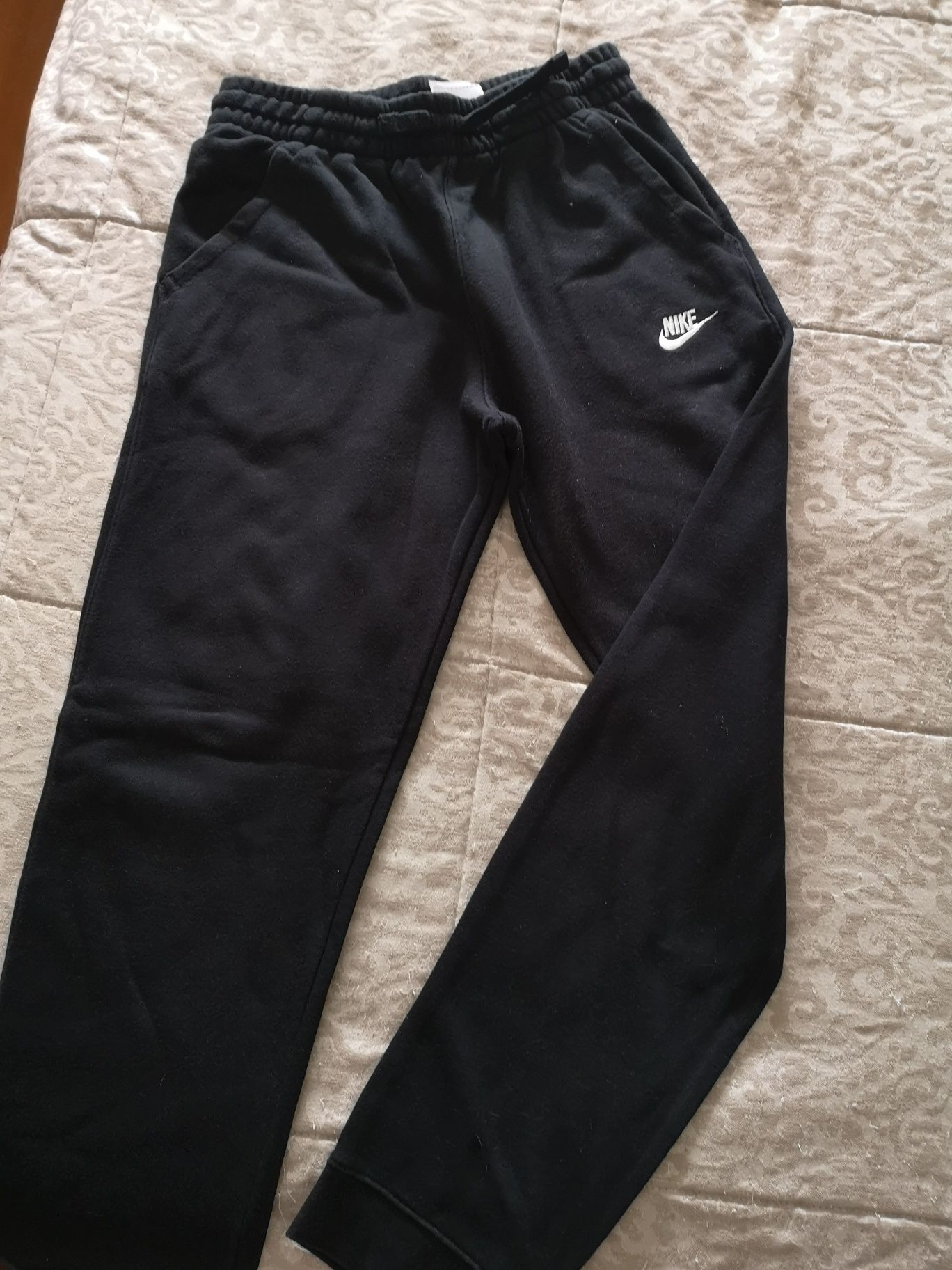 Calças Nike tam XL criança
