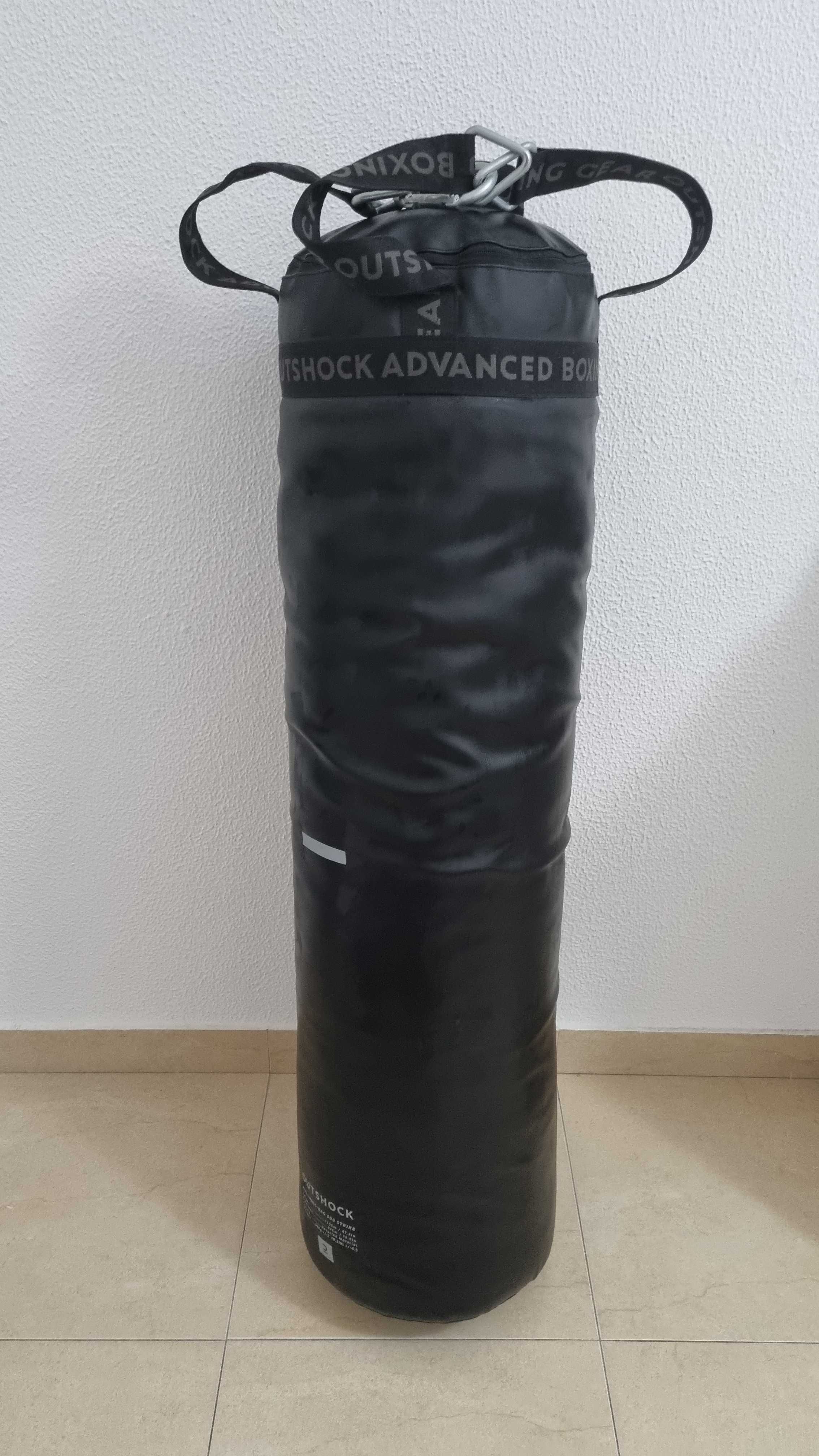 Saco de boxe Pés e Punhos 70 KG // Outshock