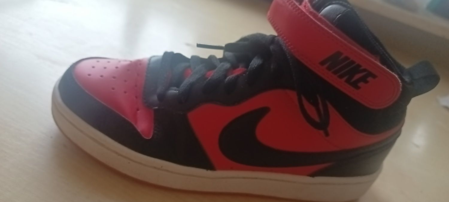 Buty Nike  buty jak nowe zapraszam do zakupu