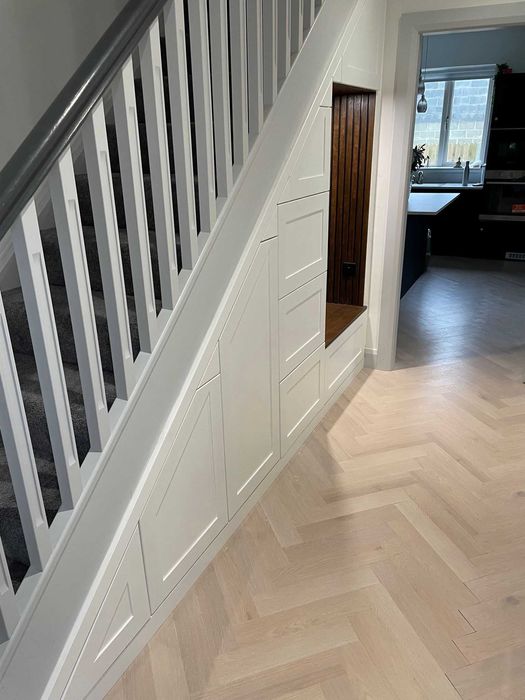 Stolarz | Meble na wymiar | Kuchnie | Schody drewniane | Projektowanie