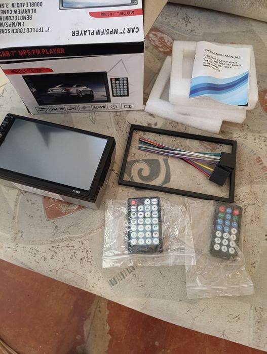 Сенсорная магнитола 7012B