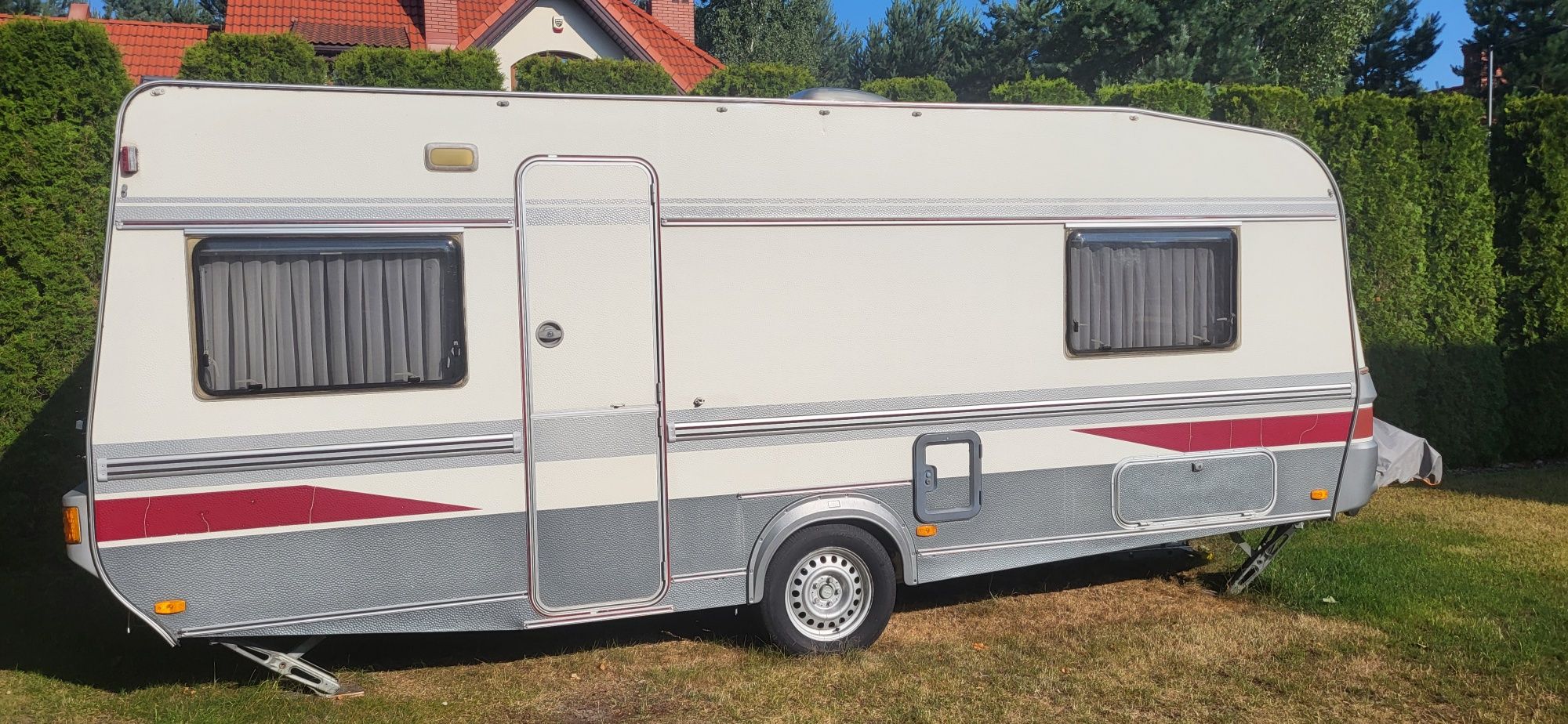 Przyczepa kempingowa Fendt Xaver 535 D z przedsionkiem