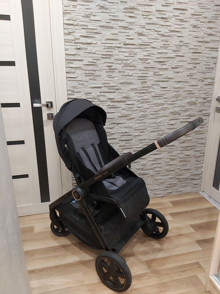 Продам дитячу коляску Espiro Only 210 Stylish black.