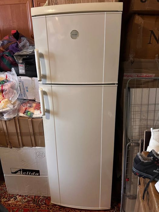 Холодильник Electrolux в гарному стані