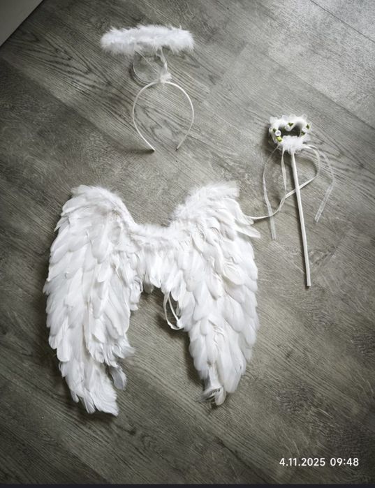 Strój aniołka skrzydełka, opaska i różdżka