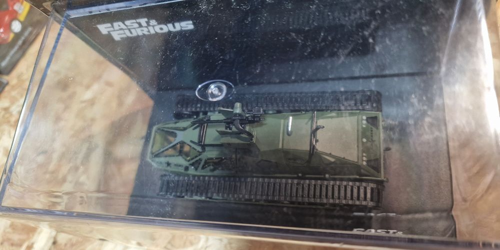 (Vendido)Miniatura fast and furious Ripsaw
