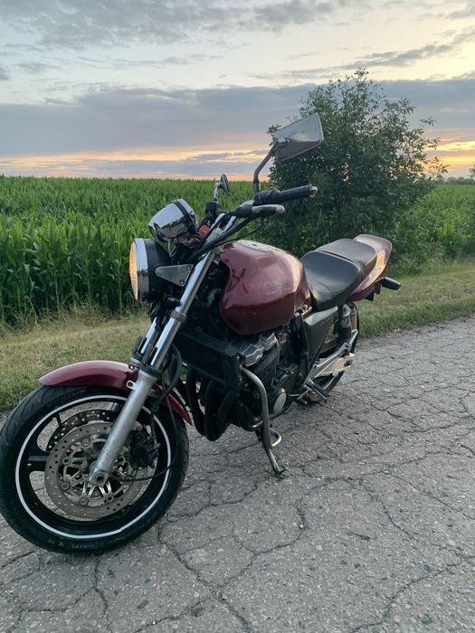 Продам Honda CB400SF