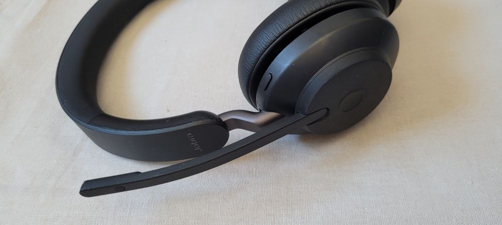 Навушники jabra evolve2 55 і evolve2-65..