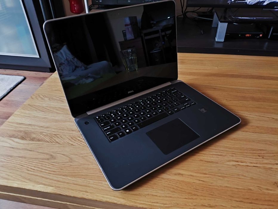 Sprzedam laptop Dell Precision M3800