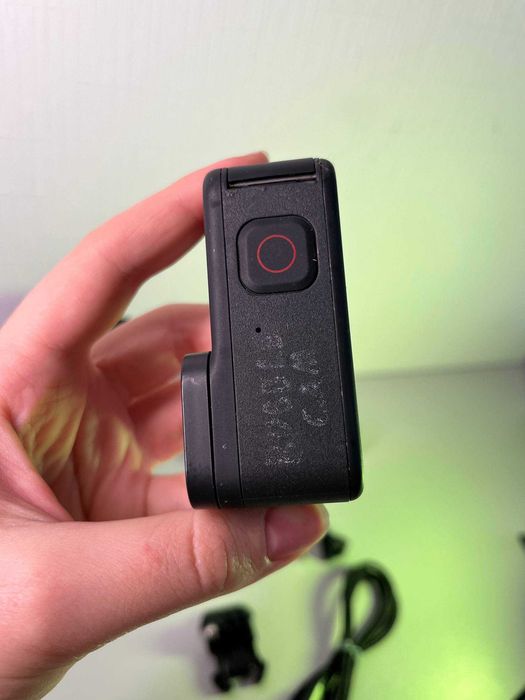 Екшн-камера GoPro Hero 9 із зарядною станцією